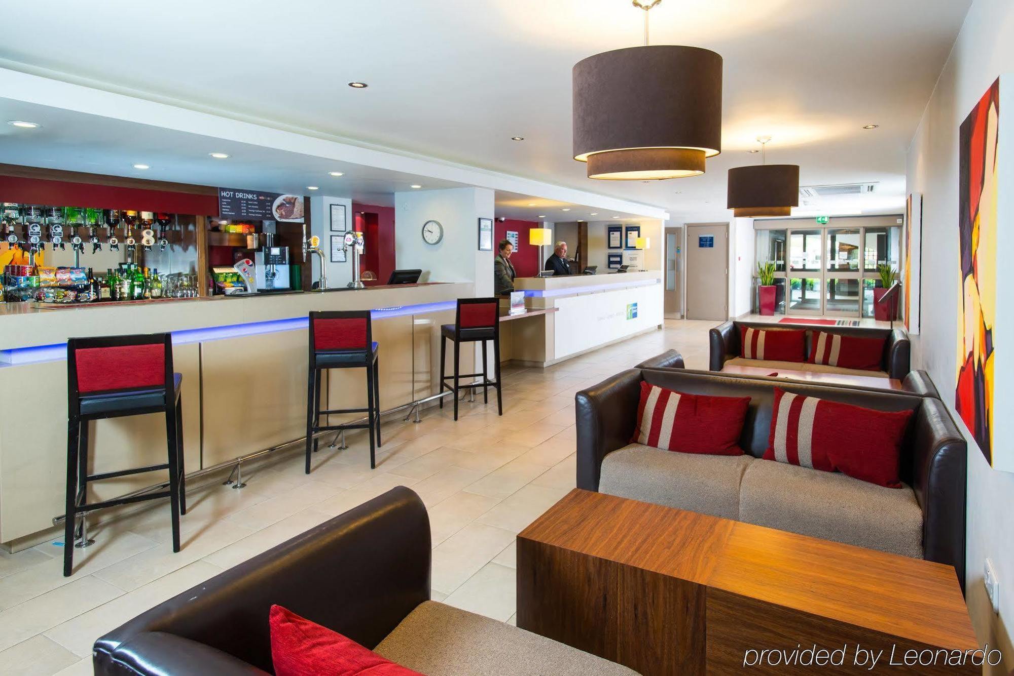 Holiday Inn Express Exeter East By Ihg Exterior photo